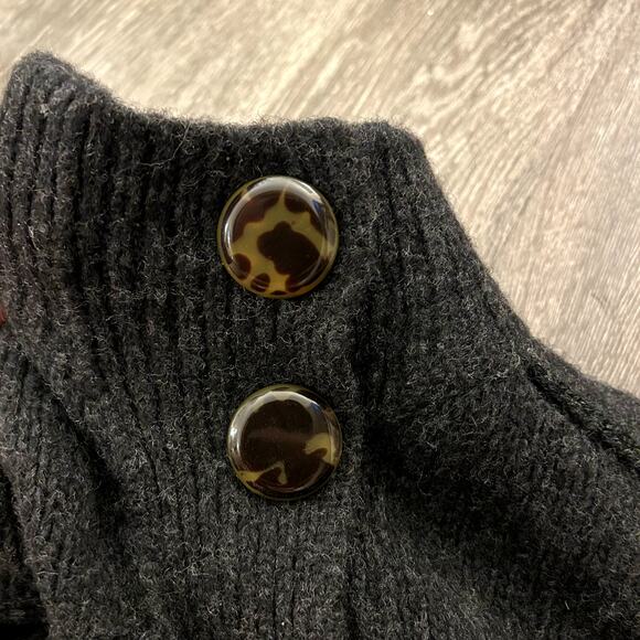 Tory Burch Jillian Wool Chunky Sweater Cardigan Charcoal Gray Sz XS Button Front - Picture 11 of 16